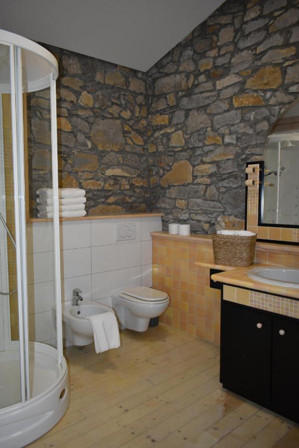 Small House In Vipava Valley מראה חיצוני תמונה